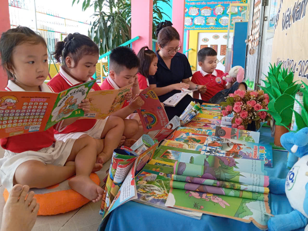 TIN BÀI NGÀY SÁCH VÀ VĂN HÓA ĐỌC VIỆT NAM 21/04/2025
