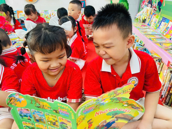 TIN BÀI NGÀY SÁCH VÀ VĂN HÓA ĐỌC VIỆT NAM 21/04/2025