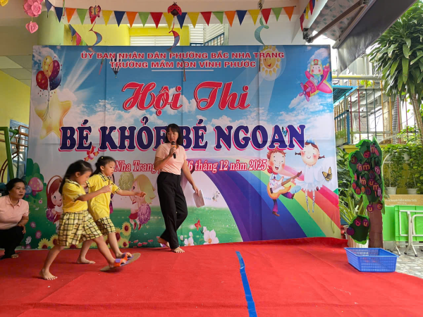 HỘI KHỎE MĂNG NON